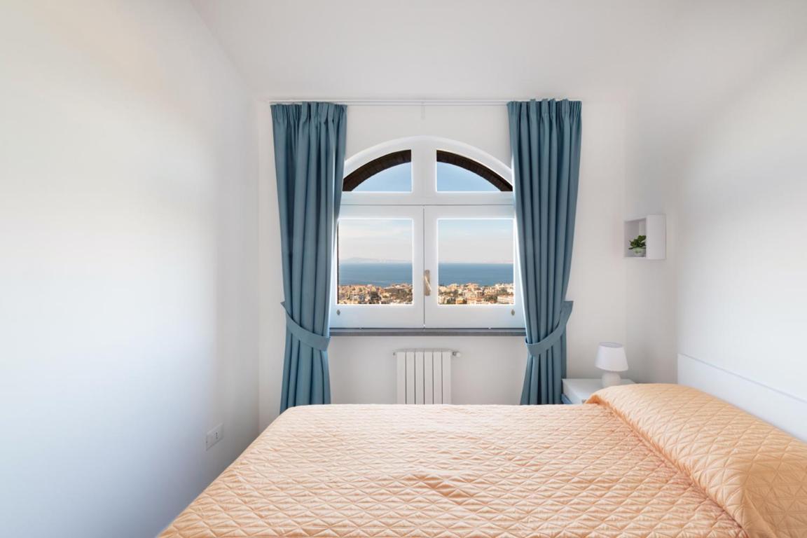 Sorrentovibes - Sea View Rooftop Apartment With Jacuzzi & Garden 外观 照片