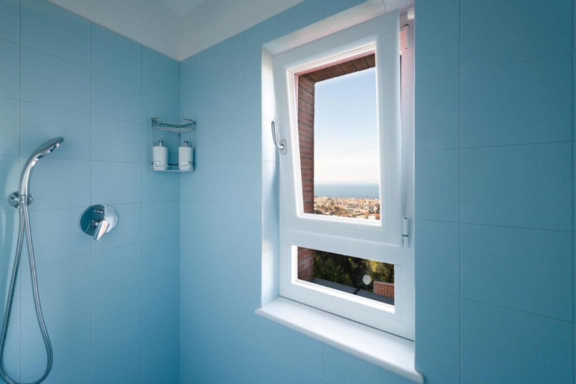 Sorrentovibes - Sea View Rooftop Apartment With Jacuzzi & Garden 外观 照片