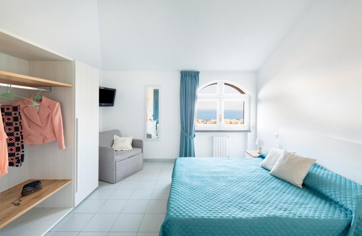 Sorrentovibes - Sea View Rooftop Apartment With Jacuzzi & Garden 外观 照片