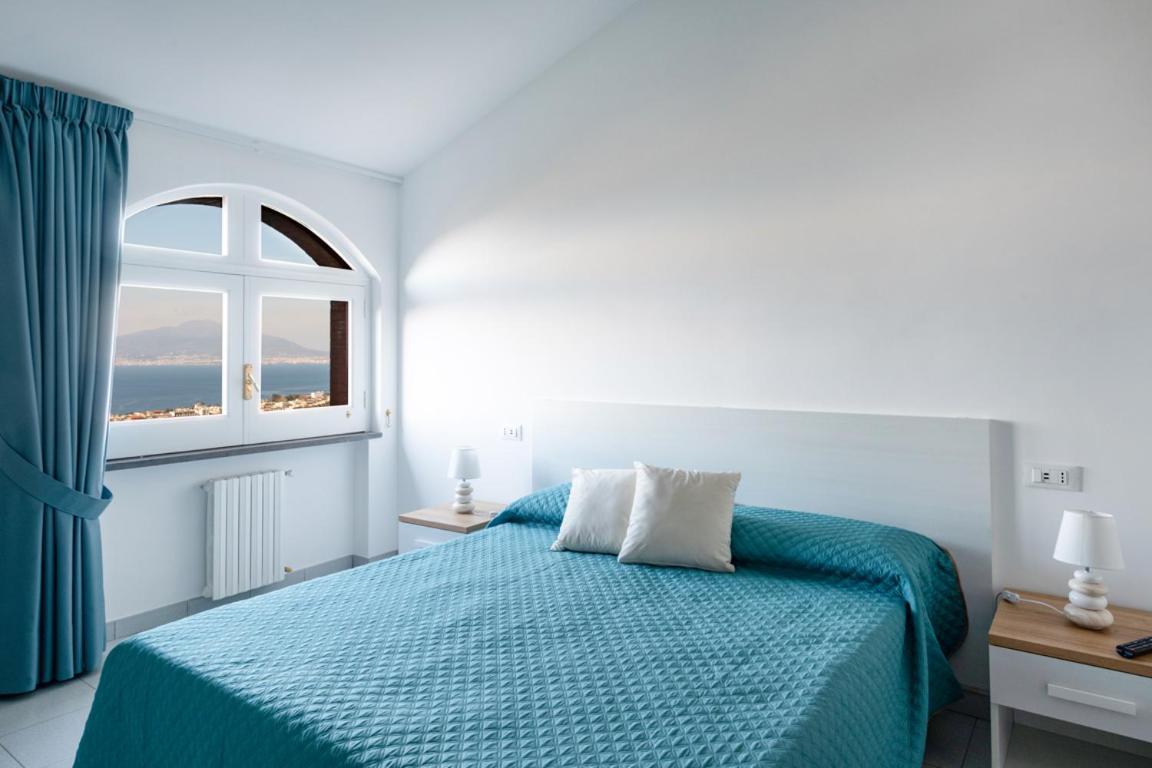 Sorrentovibes - Sea View Rooftop Apartment With Jacuzzi & Garden 外观 照片